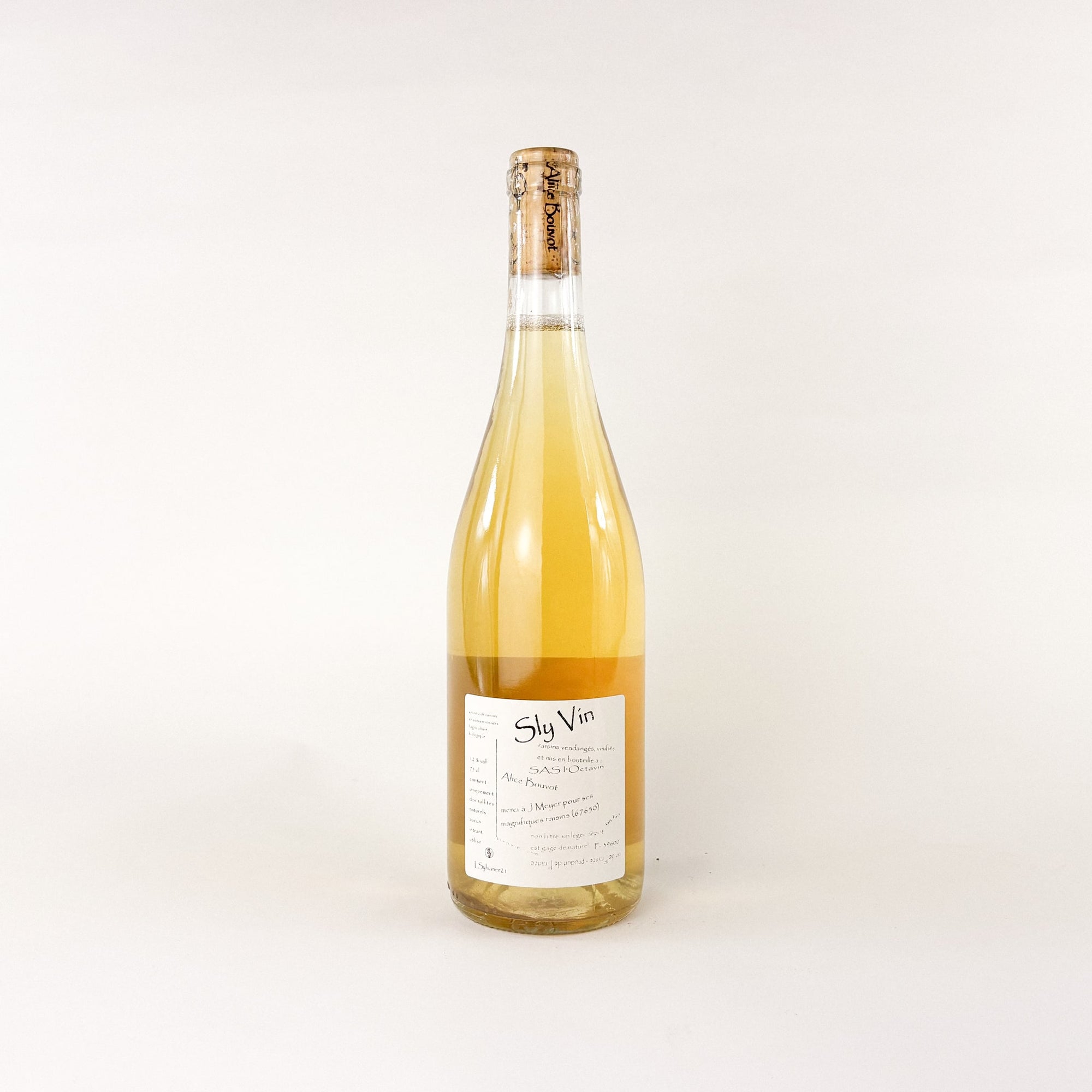 A bottle of white natural wine Sly Vin 2022 by Alice Bouvot L'Octavin Back View