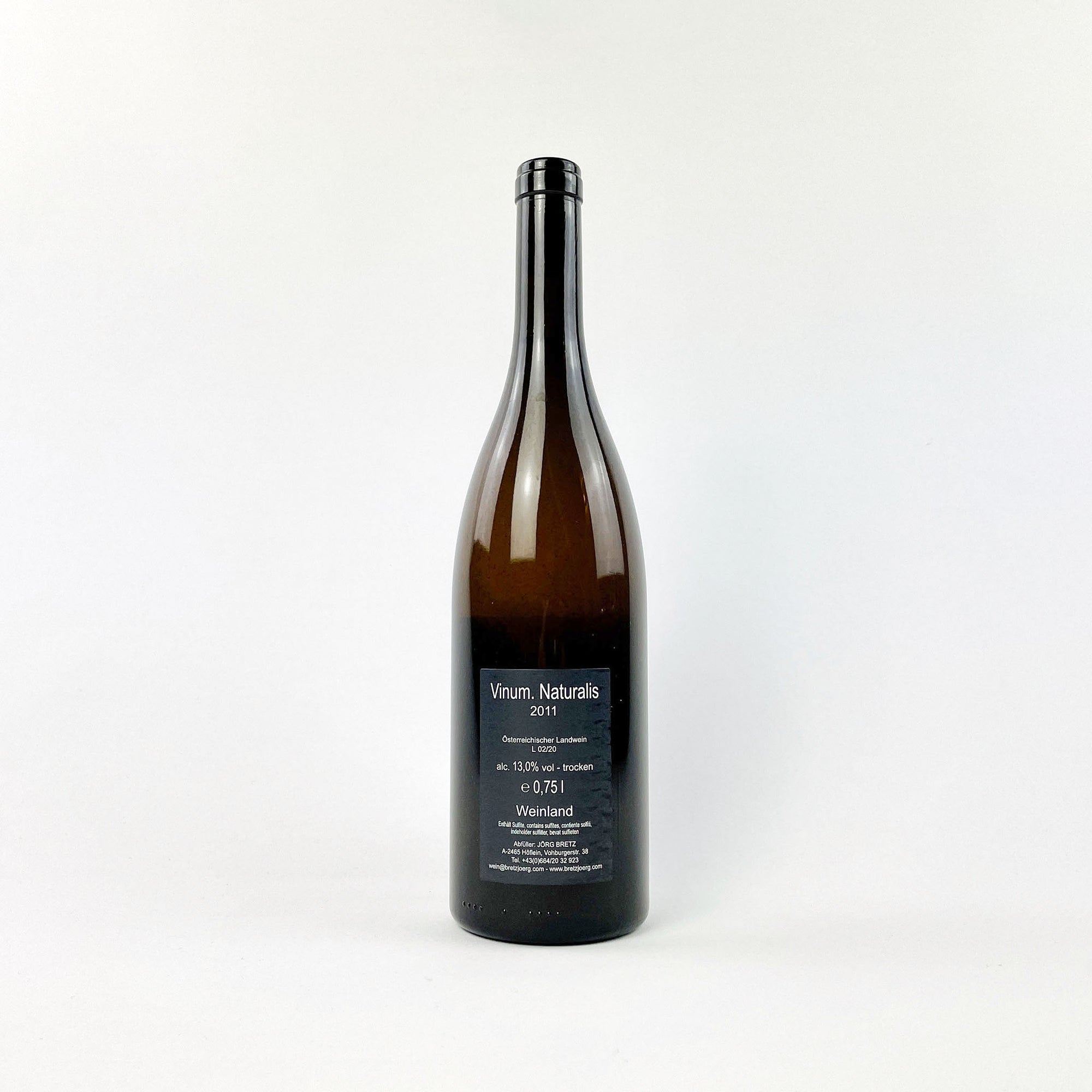 Bottle of Austrian natural white wine, natural wine, orange wine, Austria, naturwein, Österreich