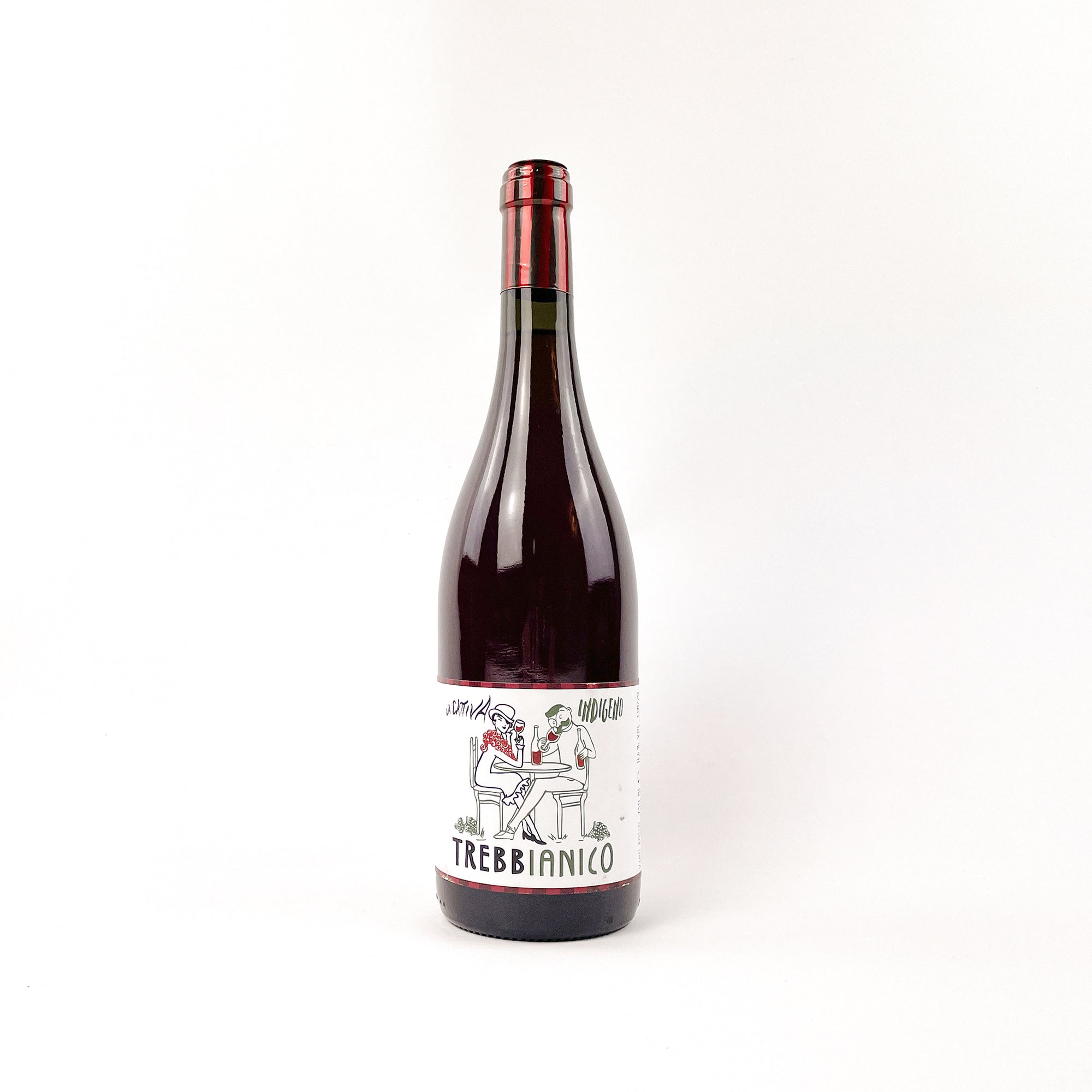 A bottle of red natural wine. Trebbiano. Italy, Italien. Eine Flasche Naturwein. Rotwein.