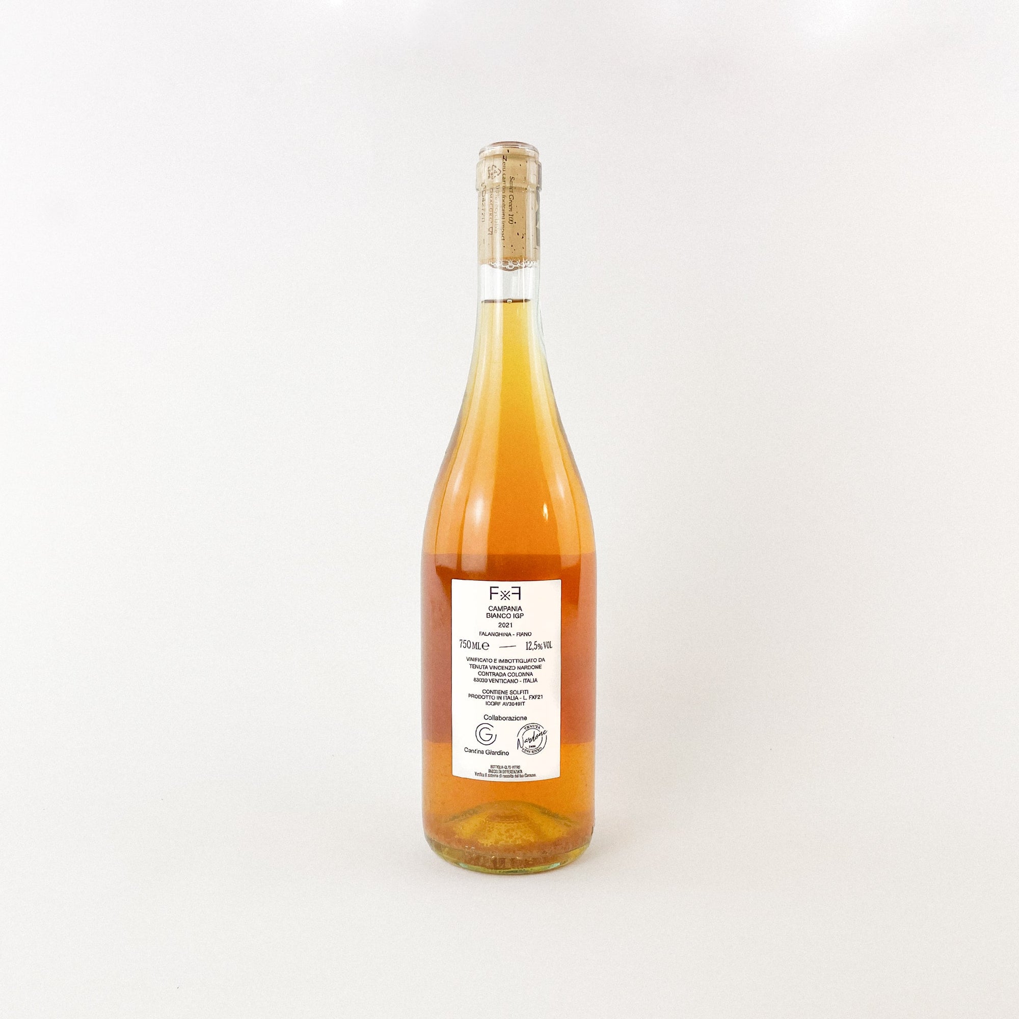 Bottle of Tenuta Nardone Giardino FXF Bianco natural orange wine back view