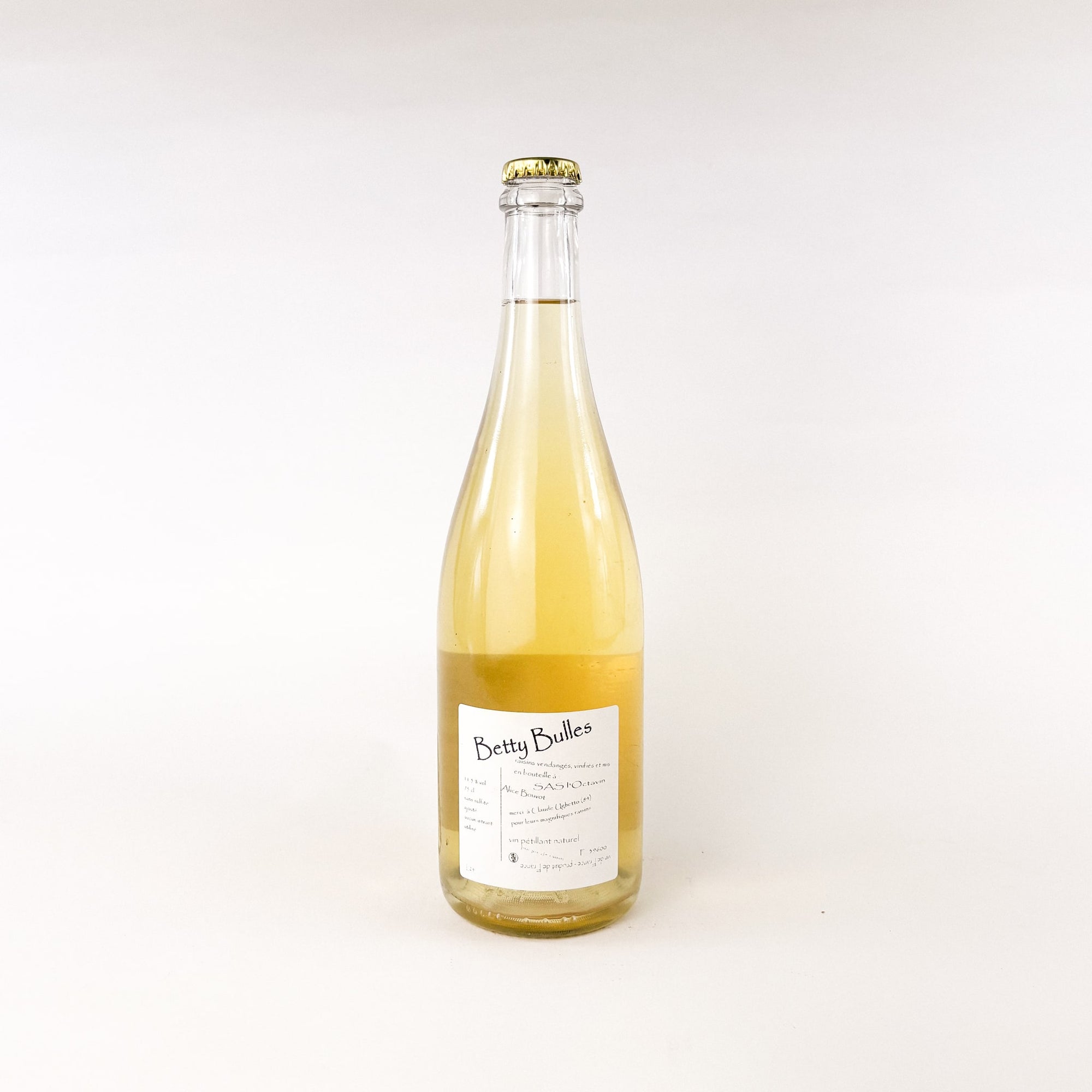 A bottle of white natural wine Pét Nat Sparkling Betty Bulles by Alice Bouvot of L'Octavin Back View