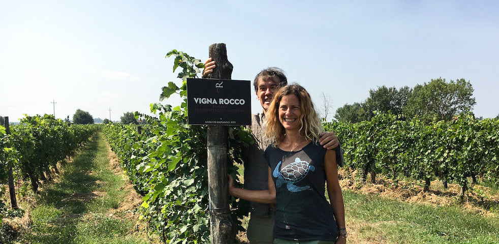 Rocco Di Carpeneto, Lidia Carbonetti, Vigna Rocco, Portrait in vineyard, Piemont, Piemonte, Italy